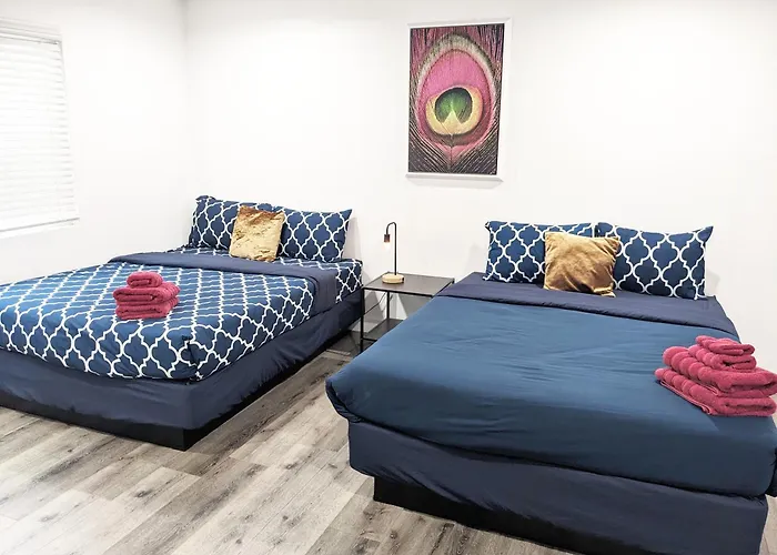 Modern 3Br Home In Mid-City