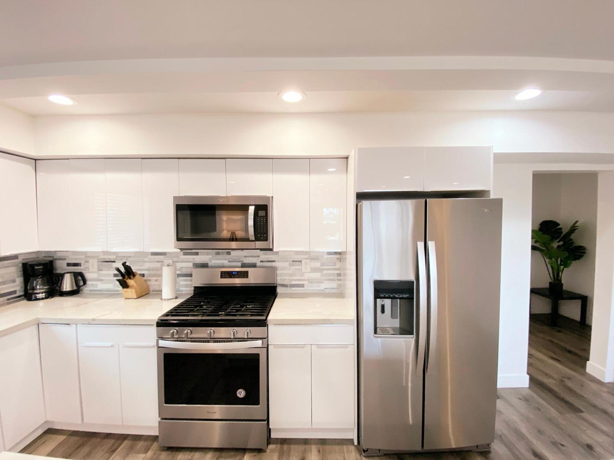 Modern 3br In Mid-city Ferienhaus *