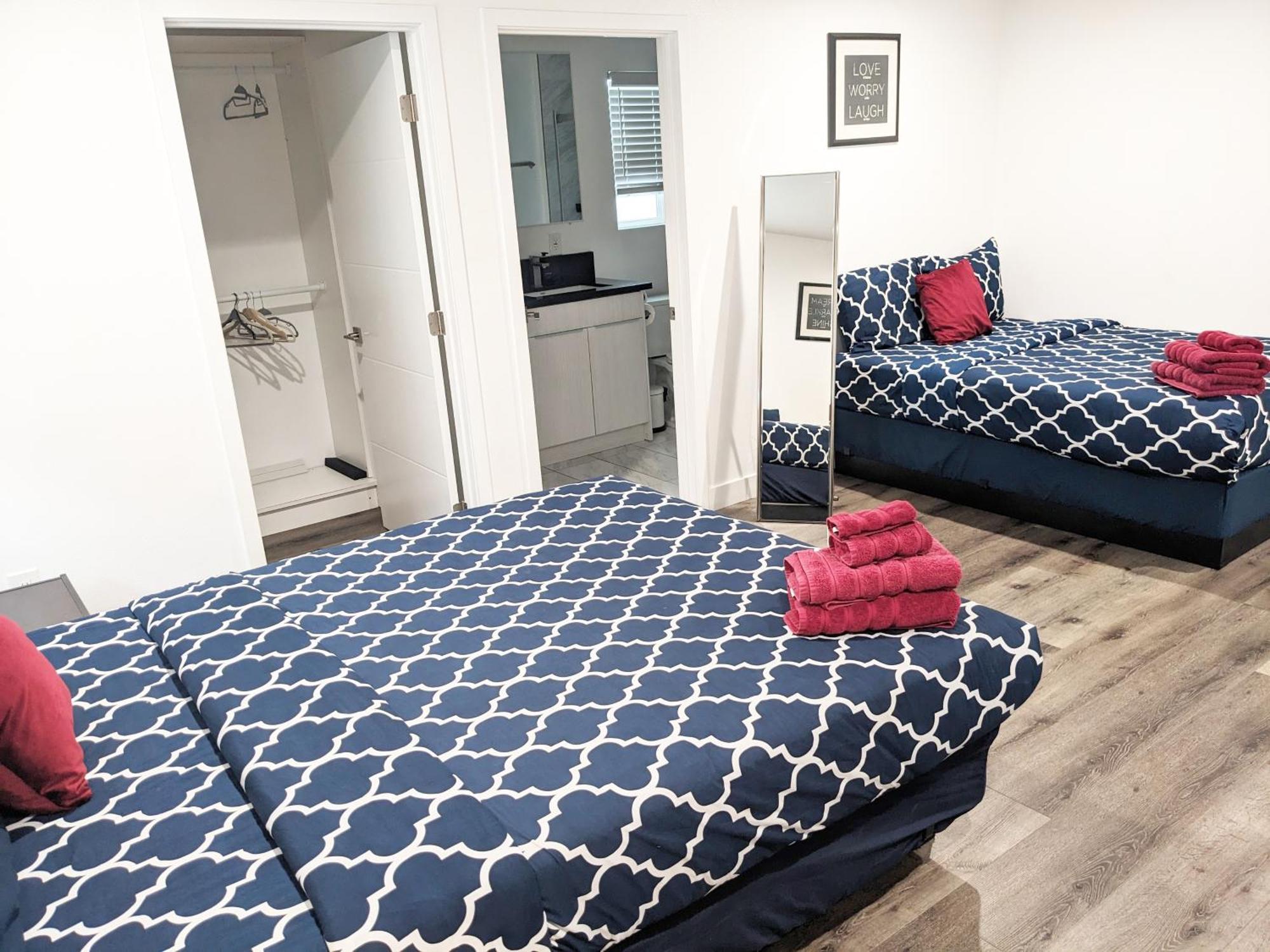 Modern 3br In Mid-city Ferienhaus